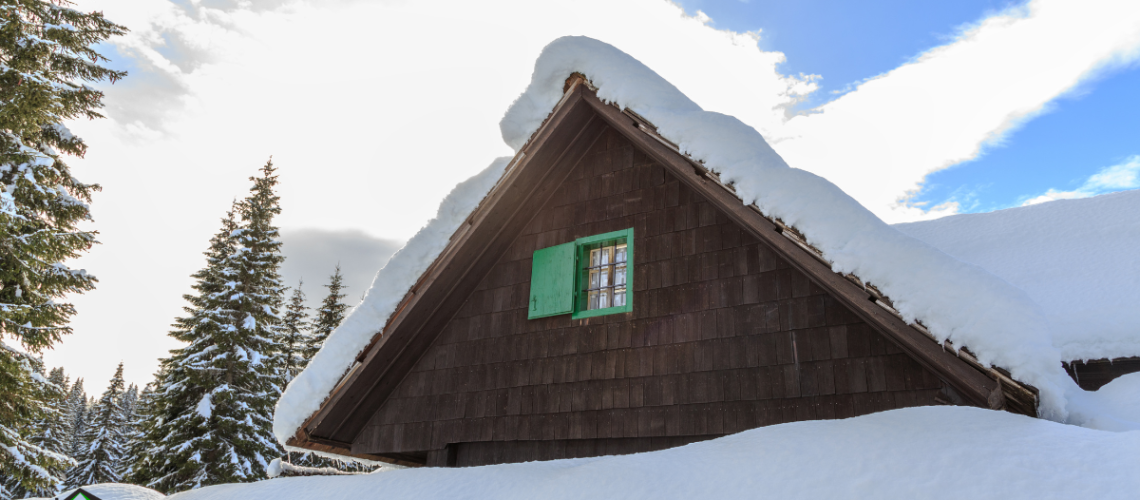 Removal of Roof Snow_ Safety Measures to Take